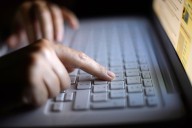 Should you ‘accept’ or ‘reject’ all cookies? An expert explains