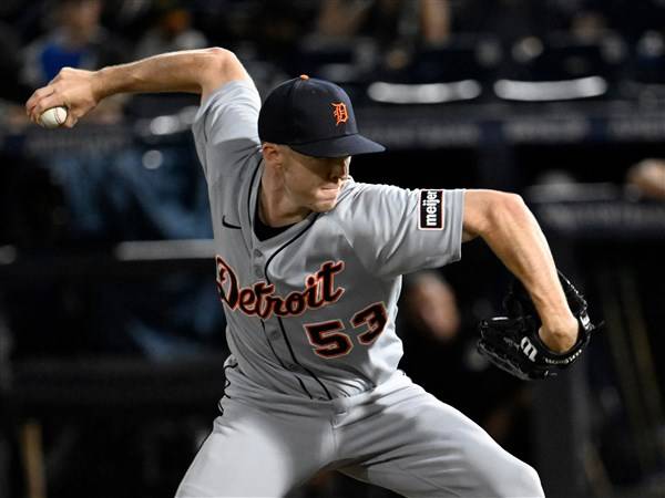 Tigers trade Chase Lee to Blue Jays for left