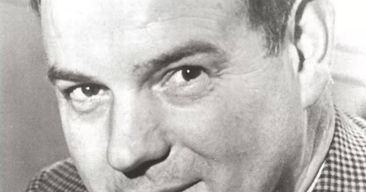 Son of detective murdered in Lanarkshire urges UK government to recognise father's bravery