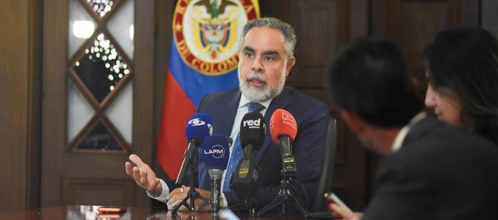 Benedetti asegura que fallo del CNE contra el Pacto Histórico tiene "irregularidades"