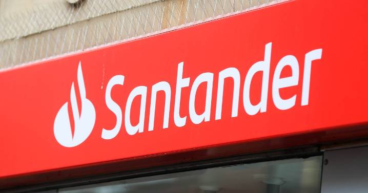 Santander offering customers £100 cashback to 'help protect tomorrow'