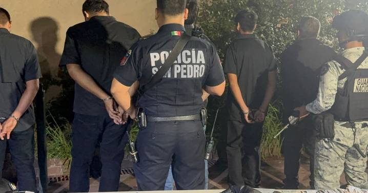 Vinculan a proceso por narcomenudeo a 11 adultos que estaban en fiesta clandestina