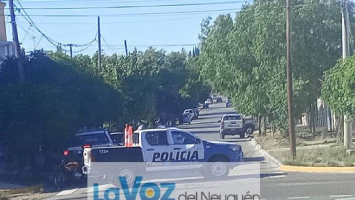 Un hombre recibió un disparo luego de una pelea entre vecinos en un barrio de Cutral Co