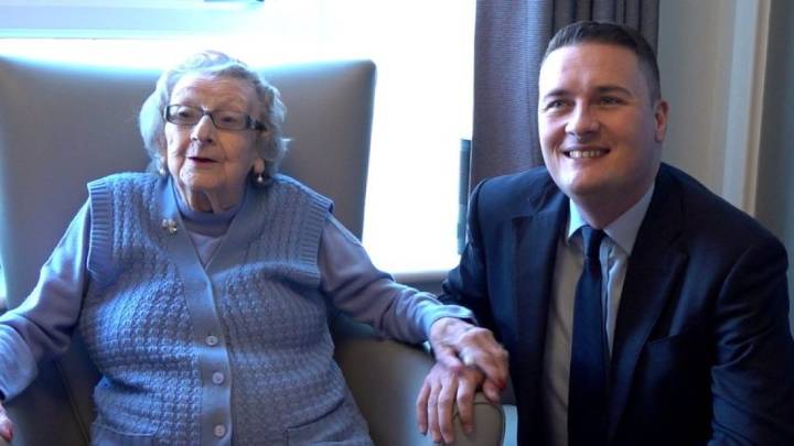Streeting 'the grandma's favourite' in unofficial Labour leadership race