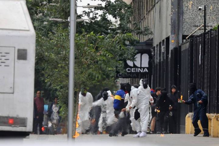 Cordero por violencia en liceos: “Son esencialmente delitos”