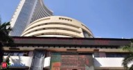 Sensex slips 100 pts, Nifty below 26,000 amid heavy FPI selling, weak rupee