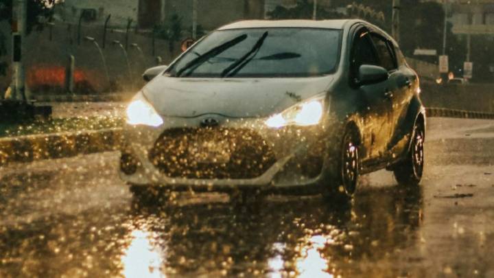 Accidentes de tráfico en España: lluvia, niebla y viento causan 1.600 muertos y 180.000 heridos en diez años