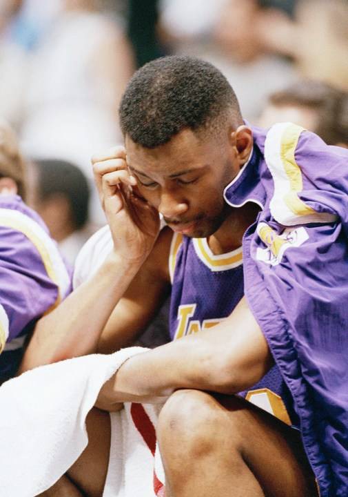 Clemson Basketball Alumni Elden Campbell dies at 57