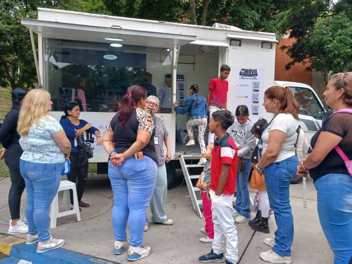 ARI Móvil | La UCAB celebró su décima Feria del Libro con más de 70 actividades