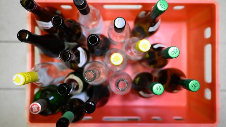 Man uses stolen credit cards to buy over $65k worth of liquor