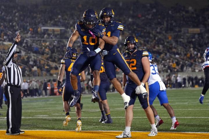 Deadspin | Cal's late TD denies No. 21 SMU spot in ACC title game