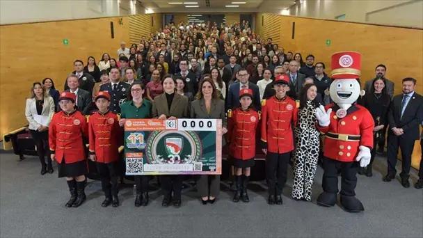 Lotería Nacional presenta billete de la SNSP