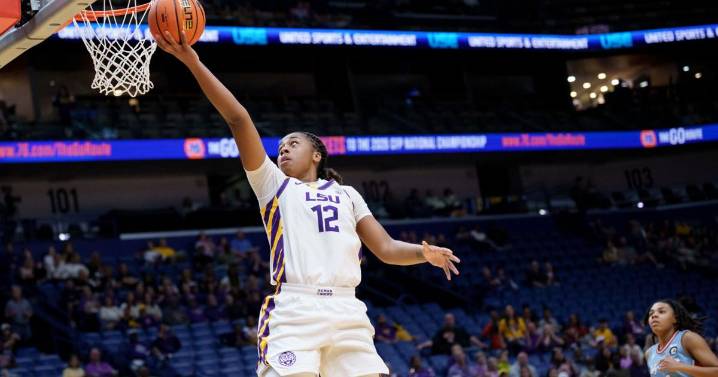 Williams scores 19 to lead No. 5 LSU in 87-61 win against Kim Mulkey's alma mater, Louisiana Tech