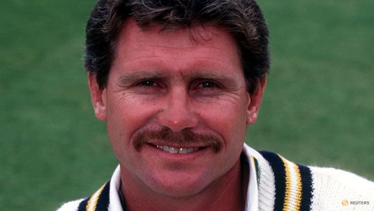 Former England batter Robin Smith dies at 62