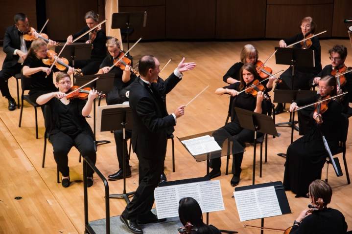 Things to do in the Loveland area on Friday: Holiday concerts, light displays and much more