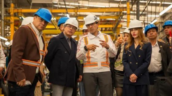 El Gobierno fijó un arancel del 10 % a los buses eléctricos importados