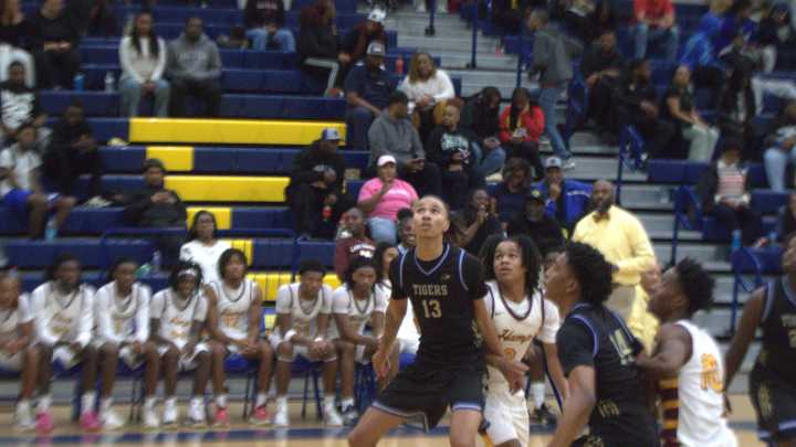 Talented Bradwell boys basketball has potential for postseason success