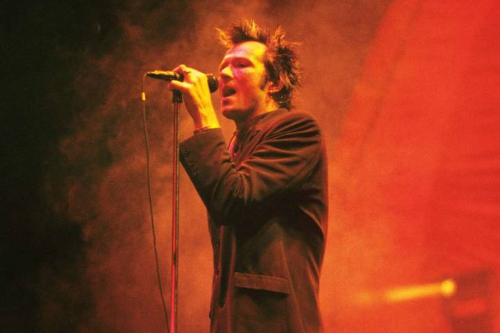 Scott Weiland's Previously Unreleased Track Shared on 10th Anniversary of His Death