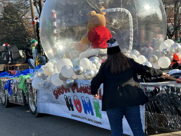 Henderson Christmas Parade brings holiday cheer downtown
