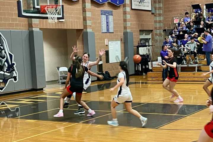 King’s girls basketball pulls away from Kamiak