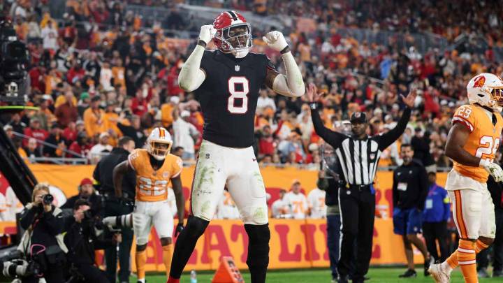 Falcons’ Kyle Pitts joins only 7 other tight ends in history with monster game vs. Buccaneers