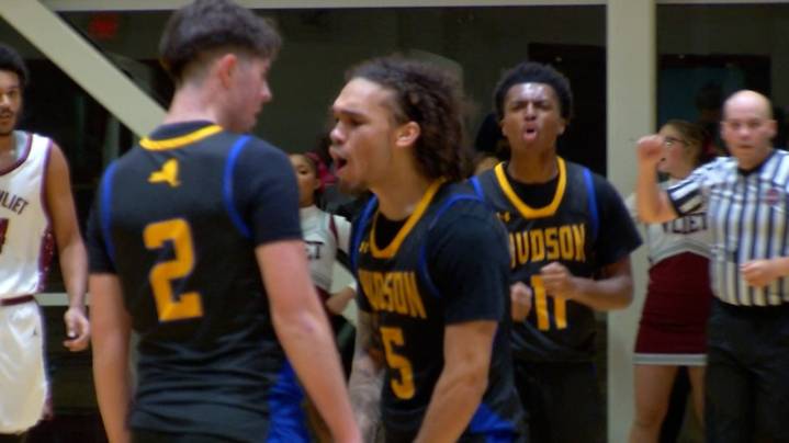 Keith Robinson scores 34, reaches 2,000 career points, as Hudson withstands Watervliet