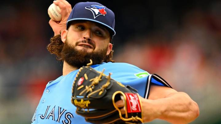 Angels sign former Jays All-Star Alek Manoah to 1-year deal as he comes back from Tommy John surgery