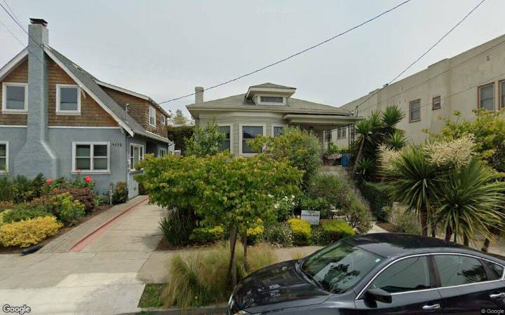Sale closed in Oakland: $1.6 million for a three