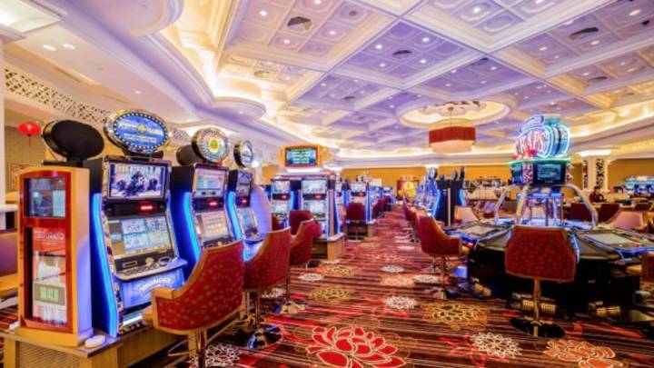 Man Bets Rs 2,200 At The Casino, Walks Away With A Fortune He Never Imagined