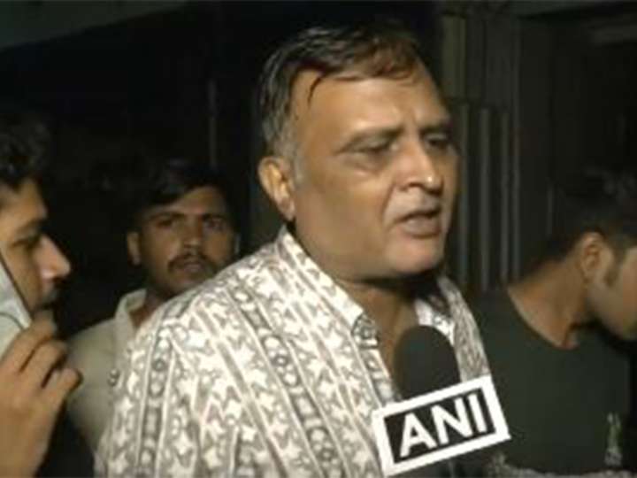 Mumbai: Fire breaks out in a warehouse in Nagpada area