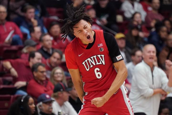 Deadspin | UNLV rallies to beat Stanford on late free throw