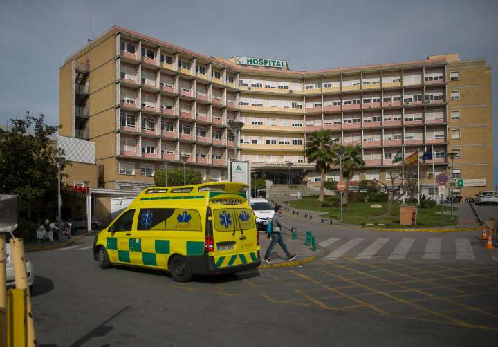 Amenaza a una médica con un cuchillo en el Virgen del Rocío