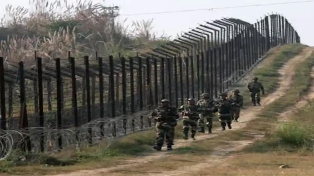 Security Forces Apprehend Armed Intruder Near IB in Jammu