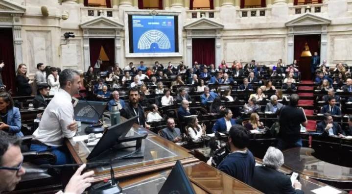 Un diputado de Entre Ríos se unió al bloque de La Libertad Avanza y el oficialismo es la primera minoría