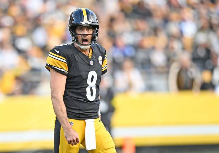 Aaron Rodgers won't say 'relax,' but he does have confidence the Steelers can rebound