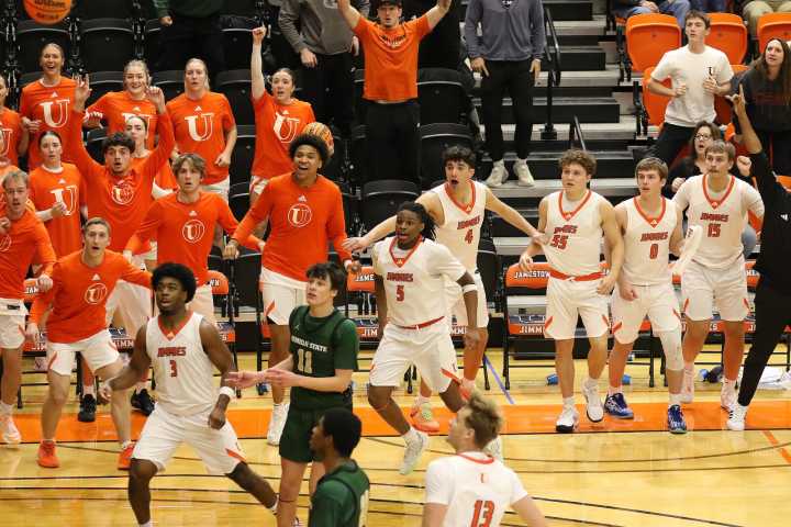 UJ men's basketball thriller