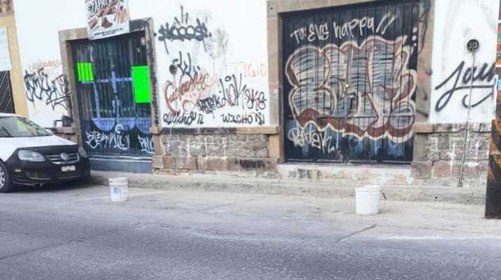 Acaparan calles de la capital, pese a estar prohibido el apartado de lugares