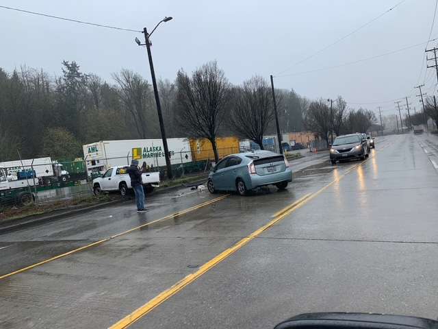 TRAFFIC ALERT: Spinout on West Marginal Way SW