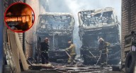 Incendio consume 15 buses de transporte público en una cochera de Ate