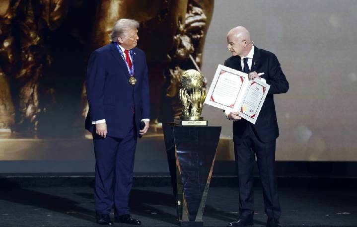 Donald Trump es galardonado con el primer premio FIFA de la Paz 5 de diciembre de 2025 | Deportes Trump ha tratado de capitalizar al máximo los distintos acuerdos de paz, ocho según él, en los que ha