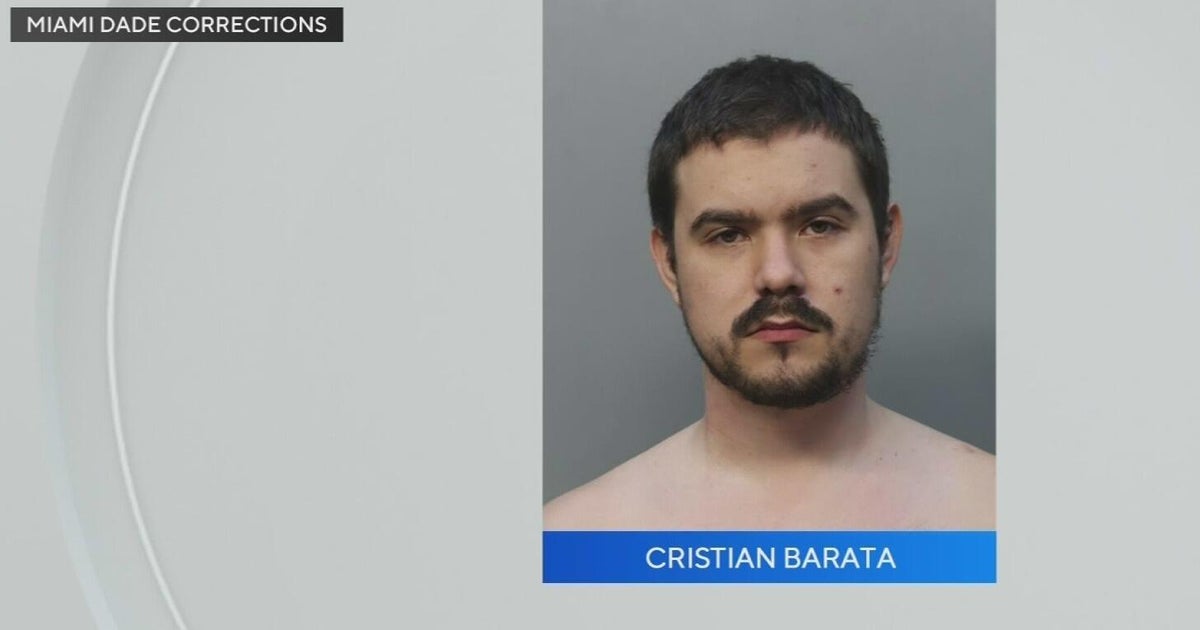 Miami man arrested on child porn charges bonds out of jail after allegedly confessing to crimes