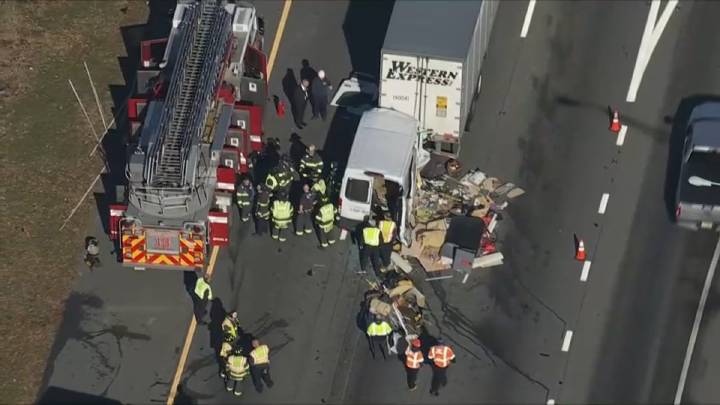 Tractor-trailer crash leaves debris strewn on Rt. 295 – NBC10 Philadelphia