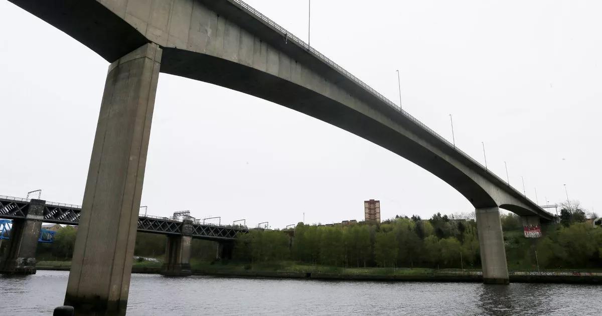Redheugh Bridge safety fear as 'careless' concerns raised over crumbling concrete