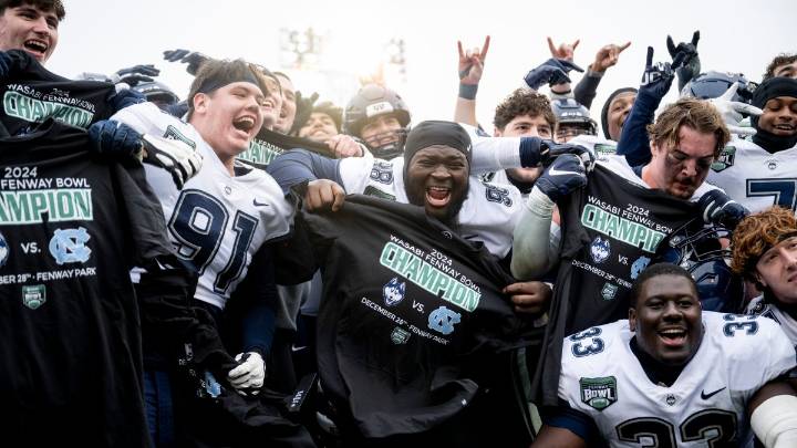 UConn football to face Army in Wasabi Bowl at Fenway