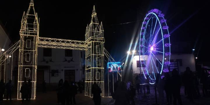 Galería|Así es el recorrido luminoso de Monserrate que trae la Navidad del mundo a Bogotá: toda una experiencia multicultural  - Infobae