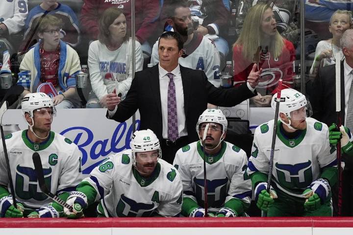 Deadspin | Blue Jackets, Hurricanes aim to snap recent funks