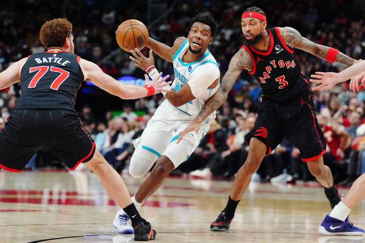 Kon Knueppel’s 21 points leads Hornets past Raptors in 111