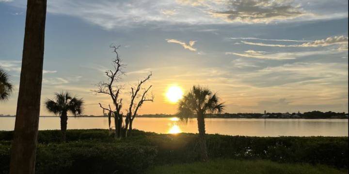 A Warm Weekend with a Monday Chill