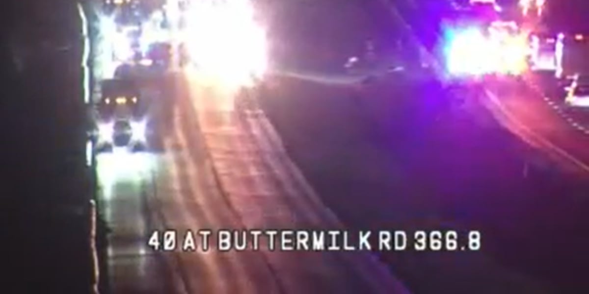 Deadly crash shuts down portion of I-40 in Loudon County, sheriff’s office says