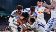 3-1. El Leeds United sale del descenso a costa del Chelsea